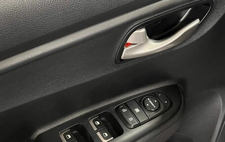KIA Rio IV, 2019 год, 1 449 990 рублей, 8 фотография