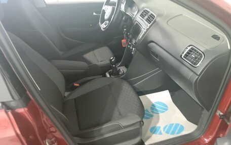 Volkswagen Polo VI (EU Market), 2018 год, 1 075 000 рублей, 18 фотография