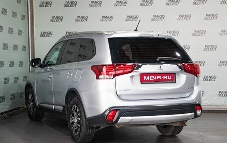 Mitsubishi Outlander III рестайлинг 3, 2016 год, 1 721 000 рублей, 6 фотография