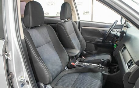 Mitsubishi Outlander III рестайлинг 3, 2016 год, 1 721 000 рублей, 20 фотография