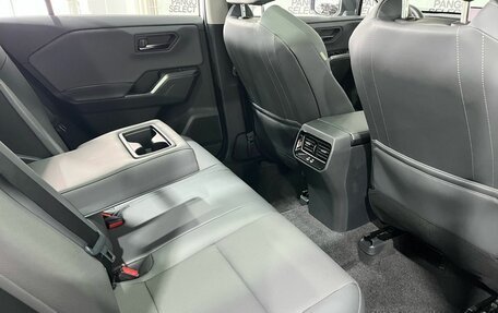 Toyota RAV4, 2025 год, 4 145 000 рублей, 23 фотография