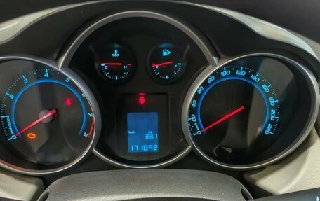 Chevrolet Cruze II, 2012 год, 645 000 рублей, 7 фотография