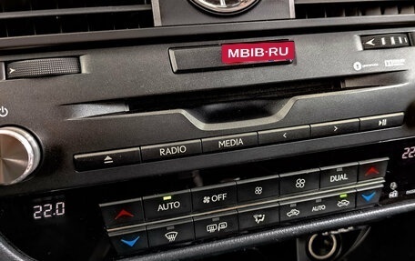 Lexus RX IV рестайлинг, 2018 год, 4 550 000 рублей, 21 фотография