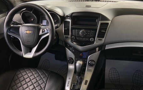 Chevrolet Cruze II, 2011 год, 600 000 рублей, 7 фотография