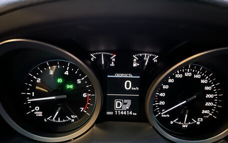 Toyota Land Cruiser 200, 2012 год, 5 000 000 рублей, 16 фотография