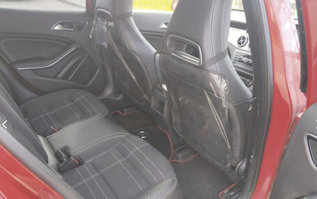 Mercedes-Benz GLA, 2014 год, 1 400 000 рублей, 11 фотография