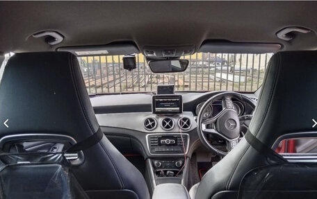 Mercedes-Benz GLA, 2014 год, 1 400 000 рублей, 13 фотография