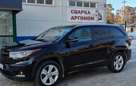 Toyota Highlander III, 2014 год, 3 000 000 рублей, 3 фотография