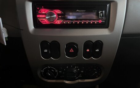Renault Sandero I, 2013 год, 590 000 рублей, 15 фотография