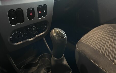 Renault Sandero I, 2013 год, 590 000 рублей, 28 фотография