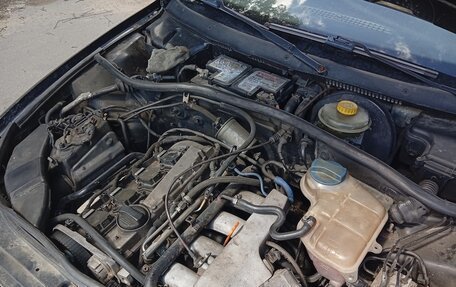 Audi A4, 1998 год, 380 000 рублей, 4 фотография