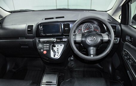 Toyota Wish II, 2004 год, 860 000 рублей, 23 фотография