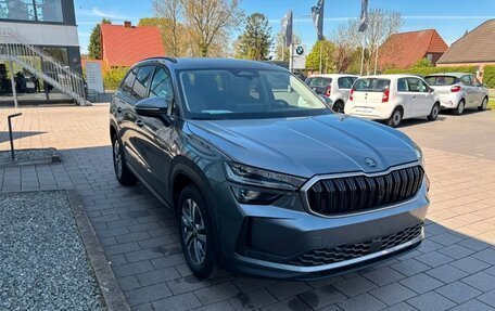 Skoda Kodiaq I, 2023 год, 3 600 000 рублей, 3 фотография