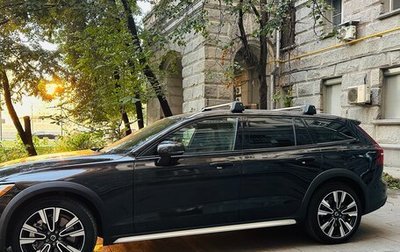 Volvo V60 Cross Country II, 2021 год, 4 600 000 рублей, 1 фотография