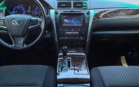 Toyota Camry, 2016 год, 1 840 000 рублей, 8 фотография
