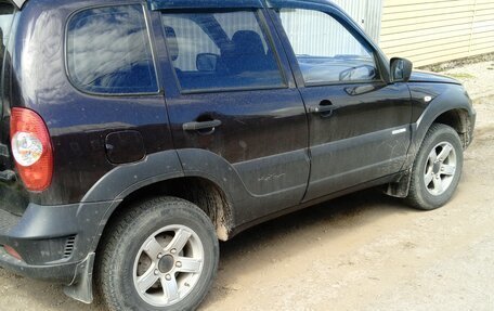Chevrolet Niva I рестайлинг, 2011 год, 450 000 рублей, 4 фотография