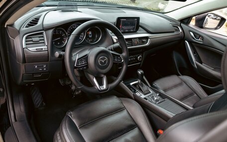 Mazda 6, 2018 год, 1 725 000 рублей, 13 фотография