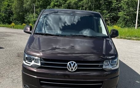 Volkswagen Multivan T5, 2011 год, 3 500 000 рублей, 2 фотография
