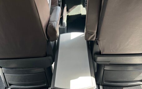 Volkswagen Multivan T5, 2011 год, 3 500 000 рублей, 22 фотография
