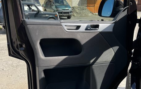 Volkswagen Multivan T5, 2011 год, 3 500 000 рублей, 28 фотография