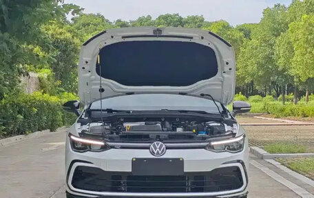 Volkswagen Golf VIII, 2023 год, 2 050 000 рублей, 8 фотография