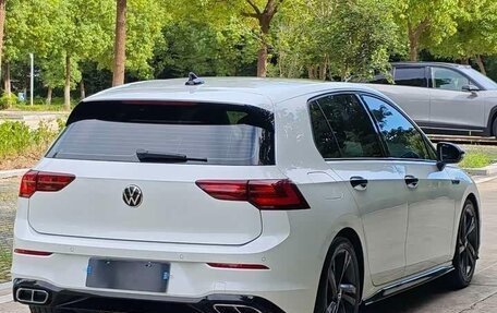 Volkswagen Golf VIII, 2023 год, 2 050 000 рублей, 7 фотография