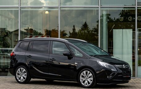 Opel Zafira C рестайлинг, 2016 год, 1 345 000 рублей, 3 фотография