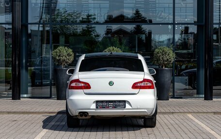 Skoda Superb III рестайлинг, 2011 год, 1 055 000 рублей, 5 фотография