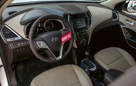 Hyundai Santa Fe III рестайлинг, 2016 год, 1 795 000 рублей, 13 фотография