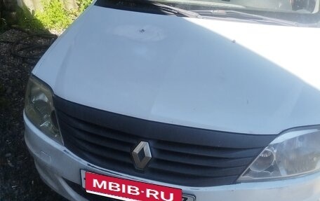 Renault Logan I, 2013 год, 260 000 рублей, 2 фотография