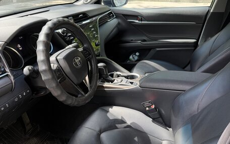 Toyota Camry, 2020 год, 2 850 000 рублей, 3 фотография