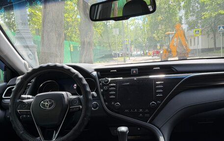 Toyota Camry, 2020 год, 2 850 000 рублей, 7 фотография