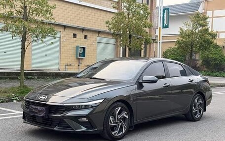 Hyundai Elantra, 2023 год, 1 370 000 рублей, 1 фотография