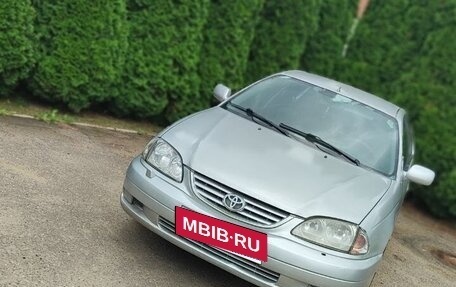 Toyota Avensis III рестайлинг, 2001 год, 350 000 рублей, 4 фотография