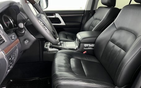Toyota Land Cruiser 200, 2016 год, 6 099 000 рублей, 9 фотография