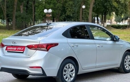 Hyundai Solaris II рестайлинг, 2018 год, 949 000 рублей, 4 фотография