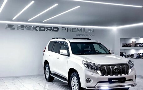 Toyota Land Cruiser Prado 150 рестайлинг 2, 2016 год, 4 450 000 рублей, 2 фотография