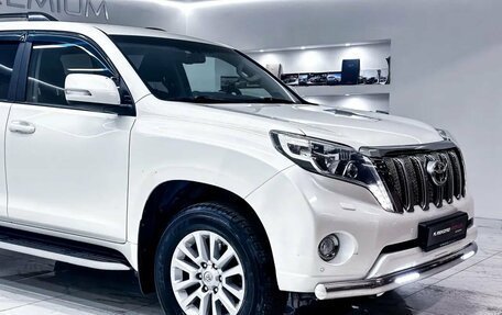 Toyota Land Cruiser Prado 150 рестайлинг 2, 2016 год, 4 450 000 рублей, 3 фотография