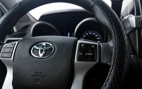Toyota Land Cruiser Prado 150 рестайлинг 2, 2016 год, 4 450 000 рублей, 14 фотография