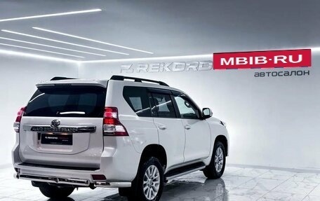Toyota Land Cruiser Prado 150 рестайлинг 2, 2016 год, 4 450 000 рублей, 27 фотография