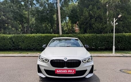 BMW 1 серия, 2022 год, 1 244 000 рублей, 2 фотография