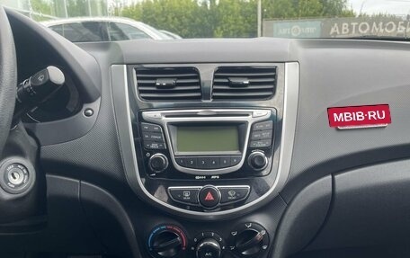 Hyundai Solaris II рестайлинг, 2011 год, 909 000 рублей, 13 фотография