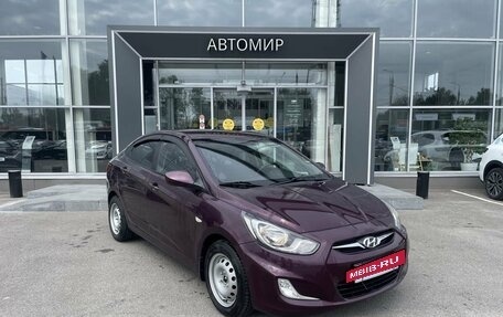 Hyundai Solaris II рестайлинг, 2011 год, 909 000 рублей, 2 фотография