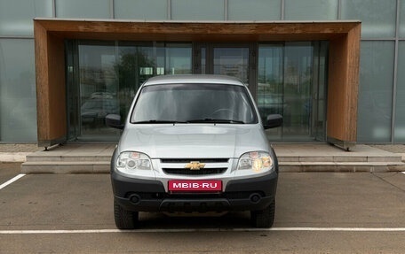 Chevrolet Niva I рестайлинг, 2017 год, 750 000 рублей, 2 фотография
