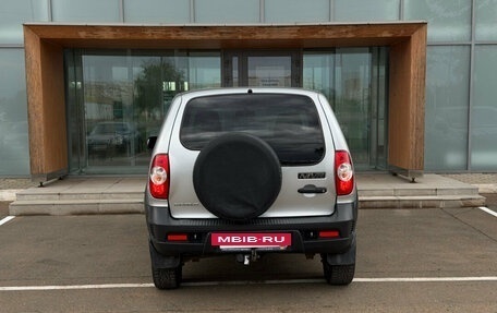 Chevrolet Niva I рестайлинг, 2017 год, 750 000 рублей, 5 фотография