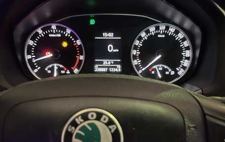 Skoda Octavia, 2012 год, 900 000 рублей, 13 фотография