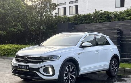 Volkswagen T-Roc I, 2024 год, 1 600 444 рублей, 2 фотография
