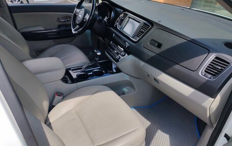 KIA Carnival III, 2018 год, 2 700 000 рублей, 14 фотография