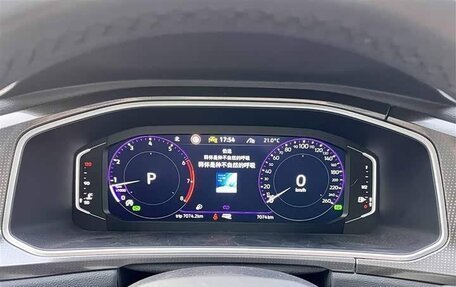Volkswagen T-Roc I, 2024 год, 1 600 444 рублей, 10 фотография