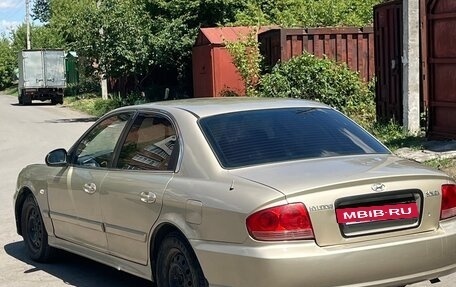 Hyundai Sonata IV рестайлинг, 2005 год, 390 000 рублей, 7 фотография